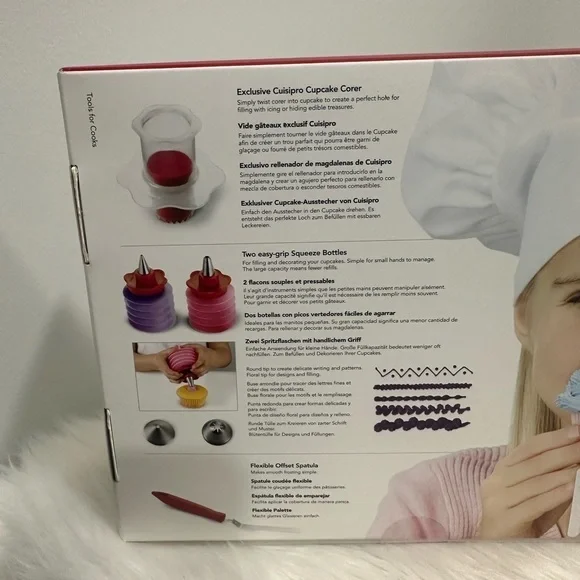 Cupcake decorating set new inbox - Picture 2 of 2